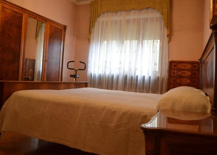 Appartamento Eleganza Vicino Al Centro Di