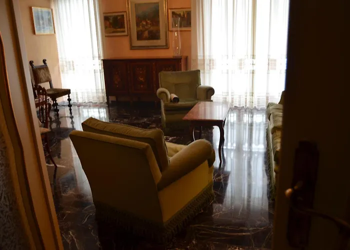 Eleganza Vicino Al Centro Di Appartamento *
